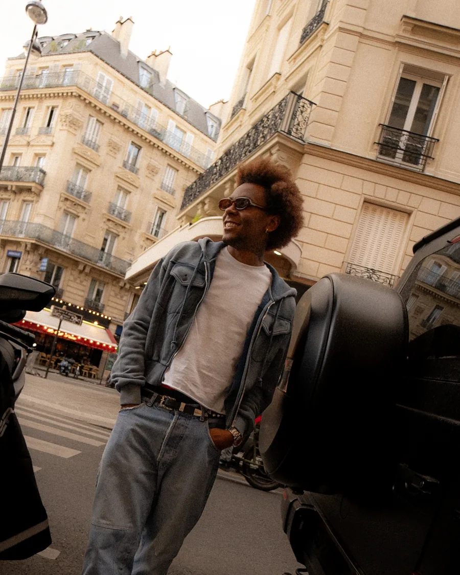Armand Laurienté à Paris